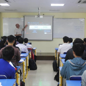 Nâng cao năng lực ngoại ngữ cho SV là rất cần thiết nhưng có nhiều thách thức Nâng cao năng lực ngoại ngữ cho SV là rất cần thiết nhưng có nhiều thách thức
